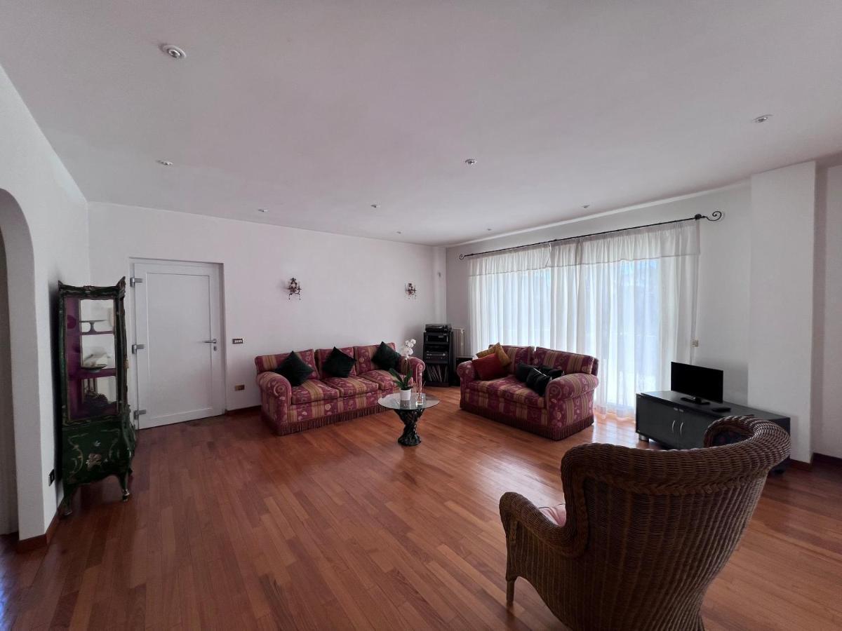 Villa Luxury Roma Marco Simone Extérieur photo